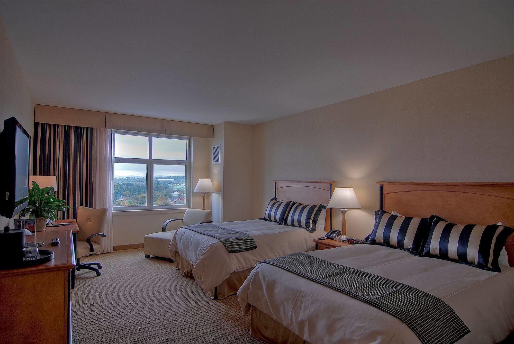 Hollywood Casino Bangor Hotel Bagian luar foto