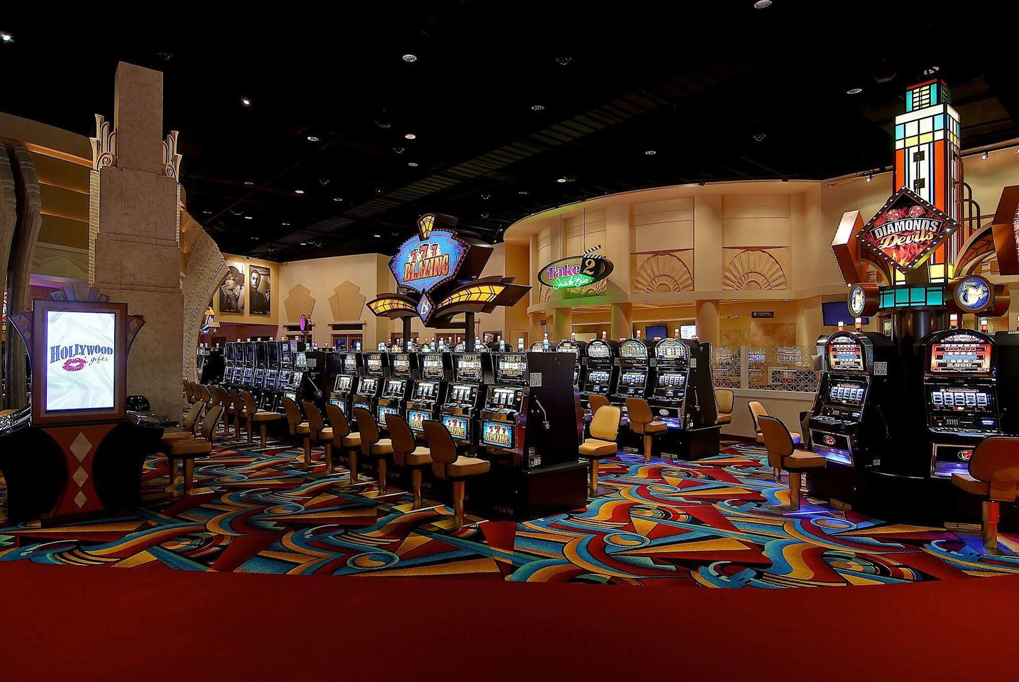 Hollywood Casino Bangor Hotel Bagian luar foto